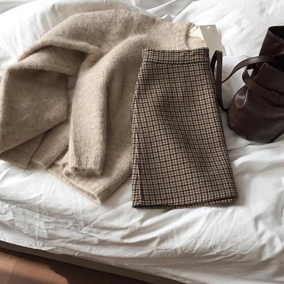 Crew Neck Knit Sweater - Picture 10 of 16